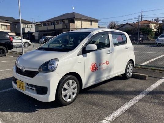 送迎車の外観  