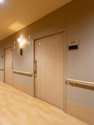 温かみある廊下