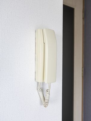 壁の電話機
