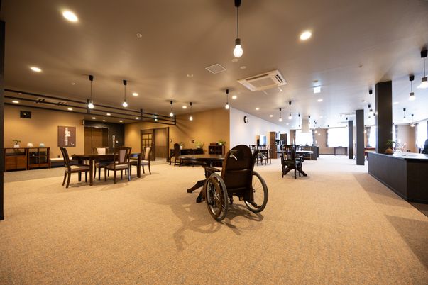 広々としたラウンジ