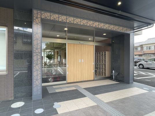 広々としたエントランス