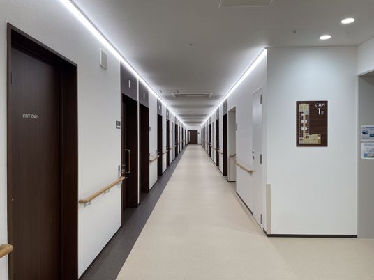 長い廊下