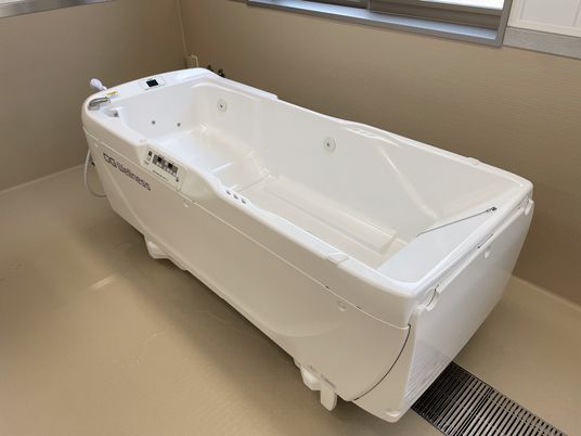 明るい浴室