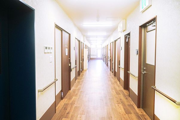 奥行きのある廊下