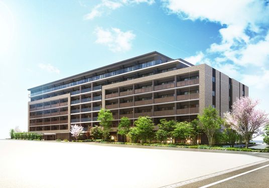 広々とした建物外観