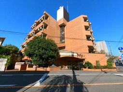 レンガ造りの外観