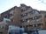 落ち着いた外観の建物