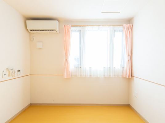 明るく清潔な居室