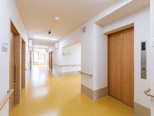 廊下の清潔なイメージ