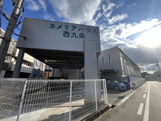 車椅子対応カメリアの出入口