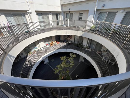円形の中庭ビュー