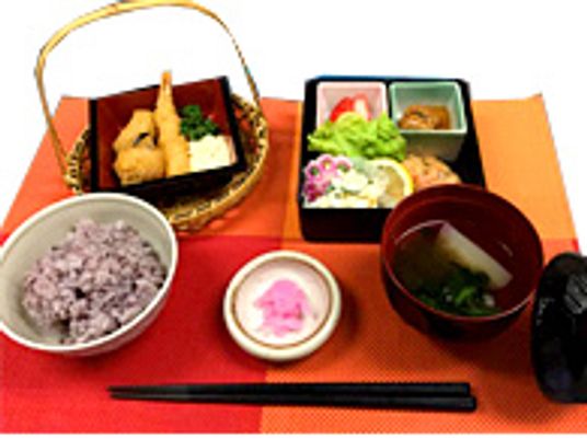 彩り豊かな和食膳
