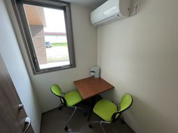 落ち着いた雰囲気の居室