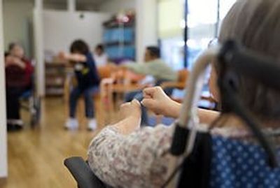 活気ある共同スペース