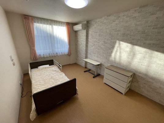 ベッドのある居室