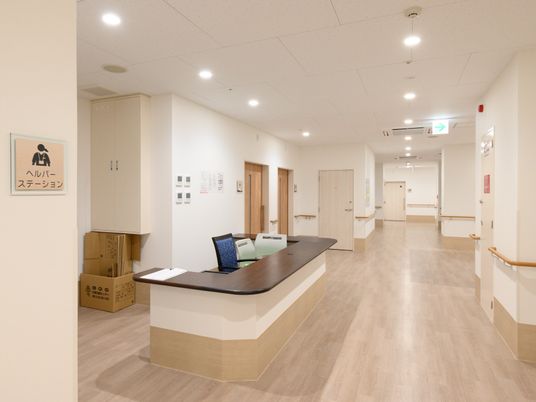 ゆったり広々した廊下