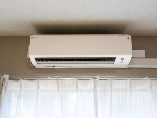 壁についている白い機械