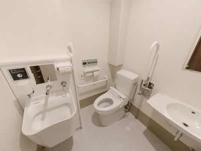 手すり付きの明るい場所