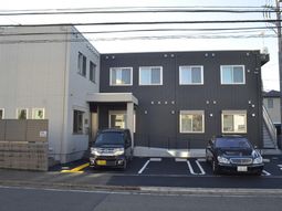 シンプルな建物外観