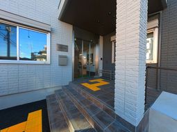 落ち着いたエントランス