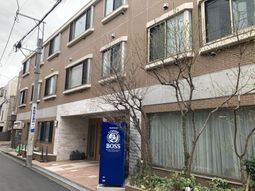 落ち着いた外観