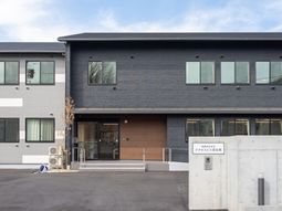 落ち着いた雰囲気の外観