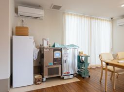 機能設備のある室内