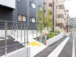 モダンな建物の外観