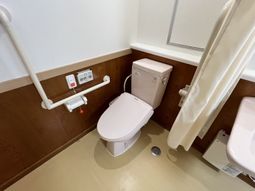 安心設計のトイレ空間