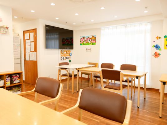 ゆったりした食堂の様子