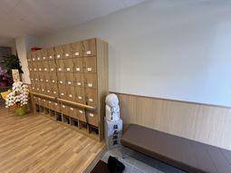 収納が並ぶエントランス