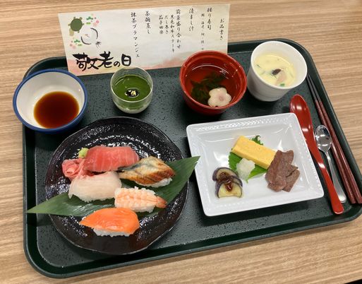 祝い膳の食事  