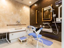 バリアフリーな浴室