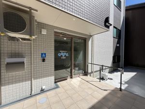 バリアフリーのエントランス