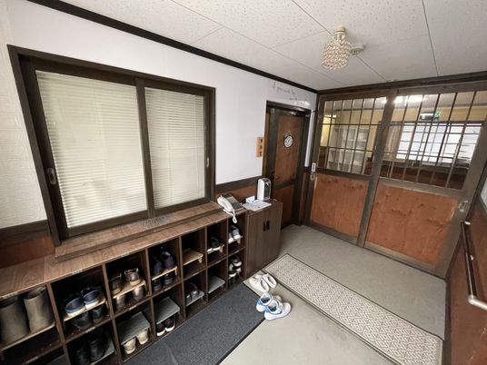 清潔感のあるエントランス