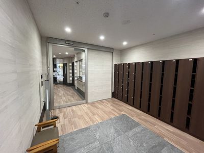 開放的なロビー