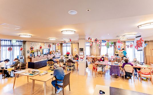 賑やかな共有エリア