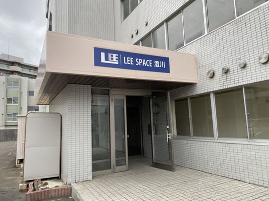 清潔なエントランス