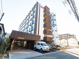 広い建物の外観
