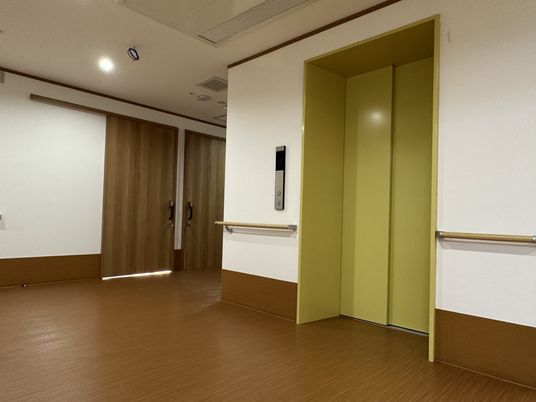 明るい廊下