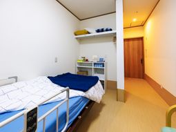 落ち着いた雰囲気の居室