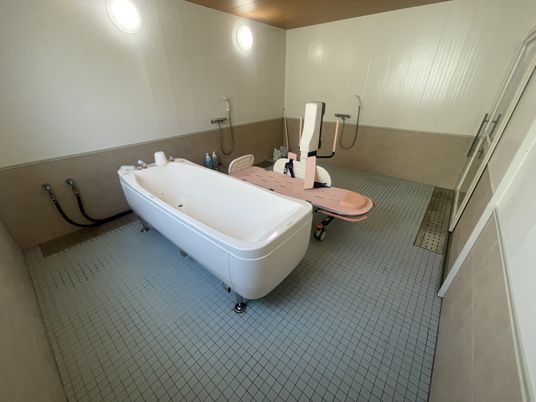 浴室の内部