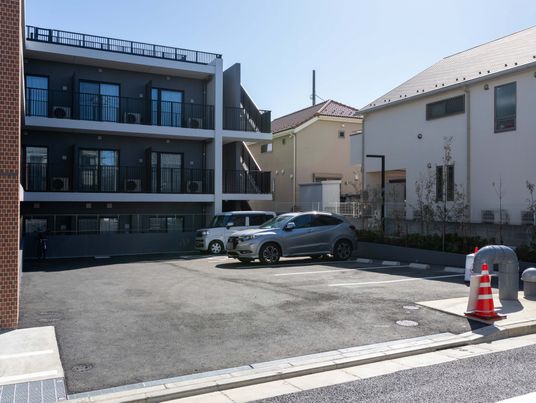 駐車場の外観