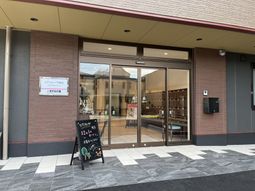 エントランスの外観