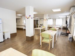 明るいダイニングルーム