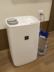 加湿器と水タンク
