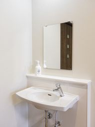 シンプルな洗面台