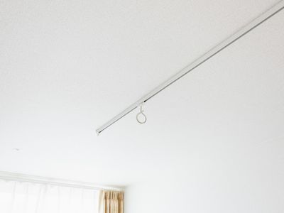 広い窓のある部屋