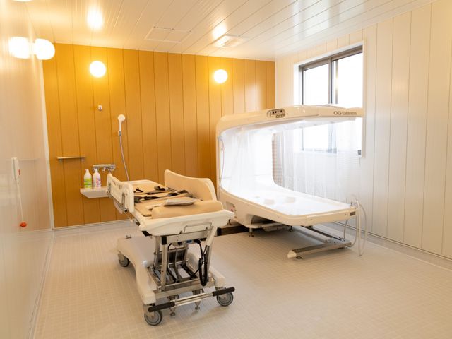 介護の浴室 浴室 ゆとりのある浴室は、安心してご利用いただけるバリアフリー設計。快適なバスタイムを支えます。