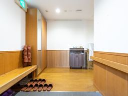 履物収納の玄関